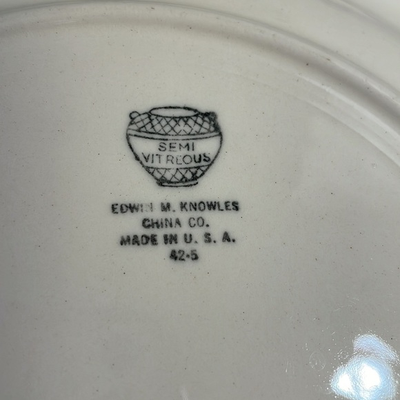 Vintage Edwin Knowles Set of 2 Dinner Plates - Picture 5 of 5